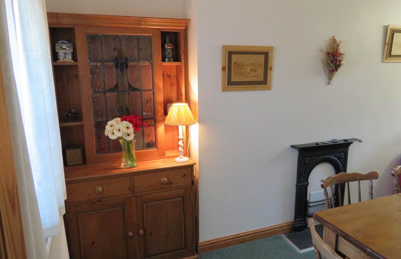 Caernarfon cottage kitchen #1